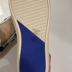 Brand new Rothys slip on sneakers in green shibori